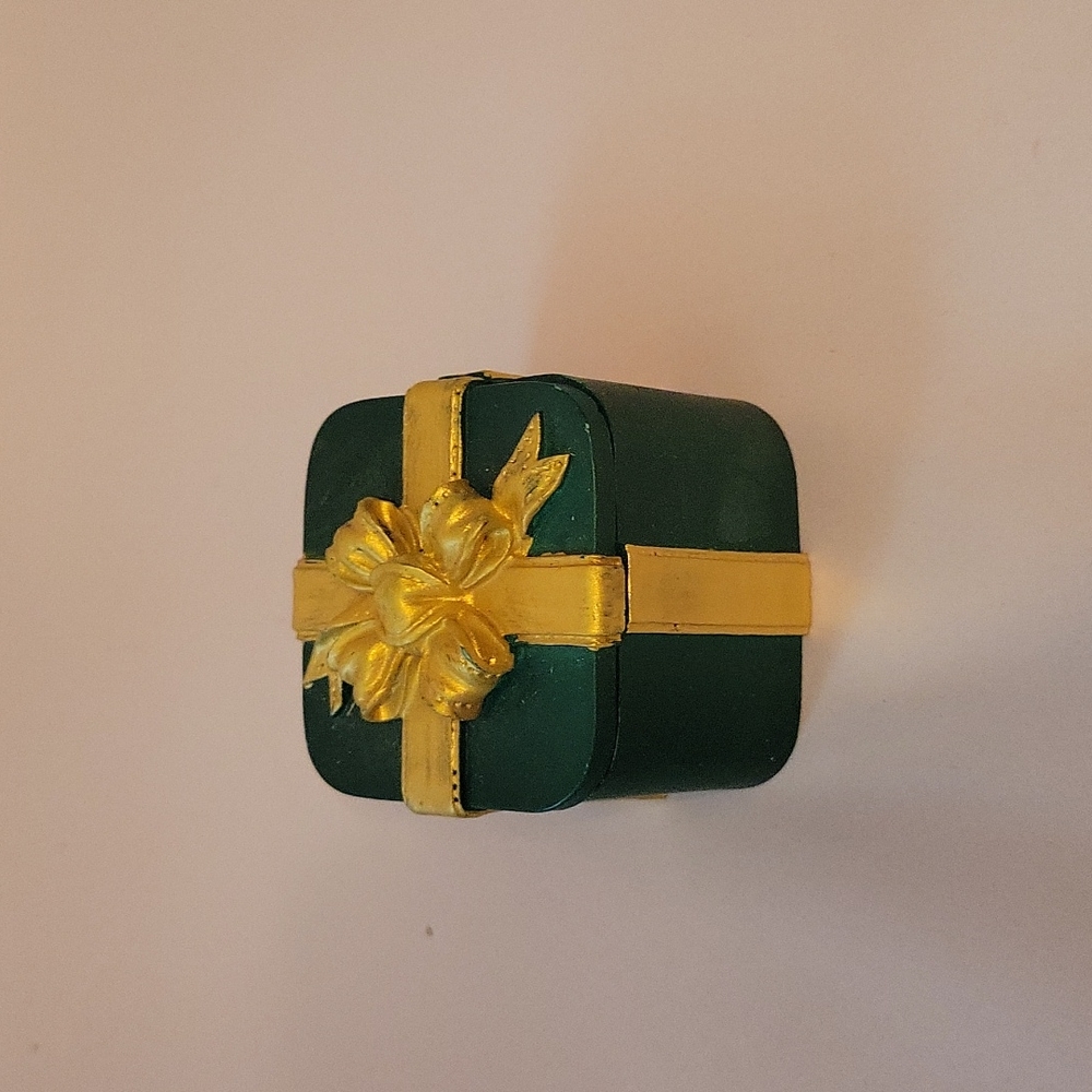 Vintage Dezine Handpainted Trinket Box